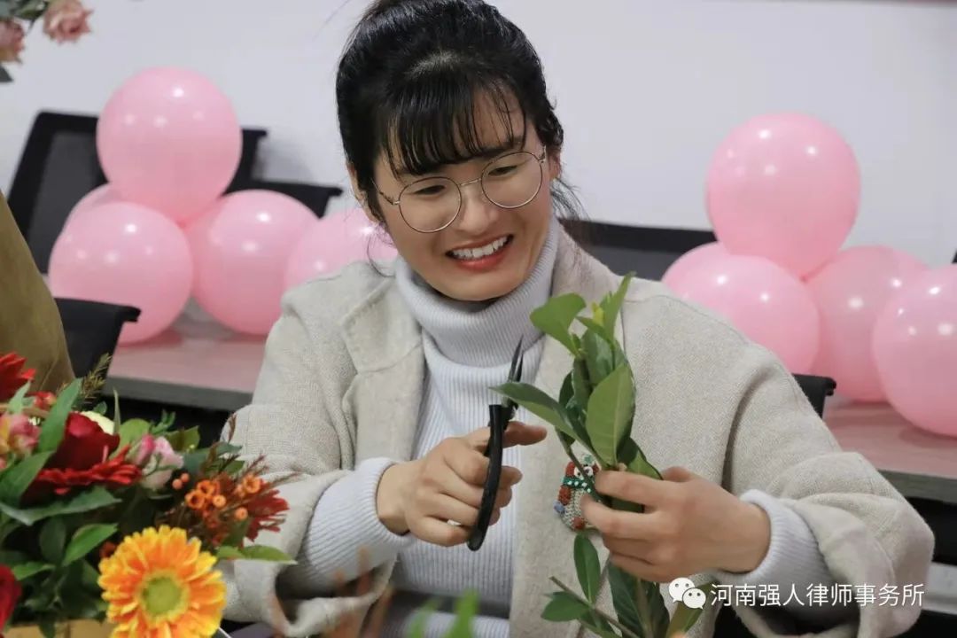 律政佳人 芳华绽放| 河南强人律师事务所“女神节”花艺沙龙(图13) 律政佳人 芳华绽放| 河南强人律师事务所“女神节”花艺沙龙(图13)