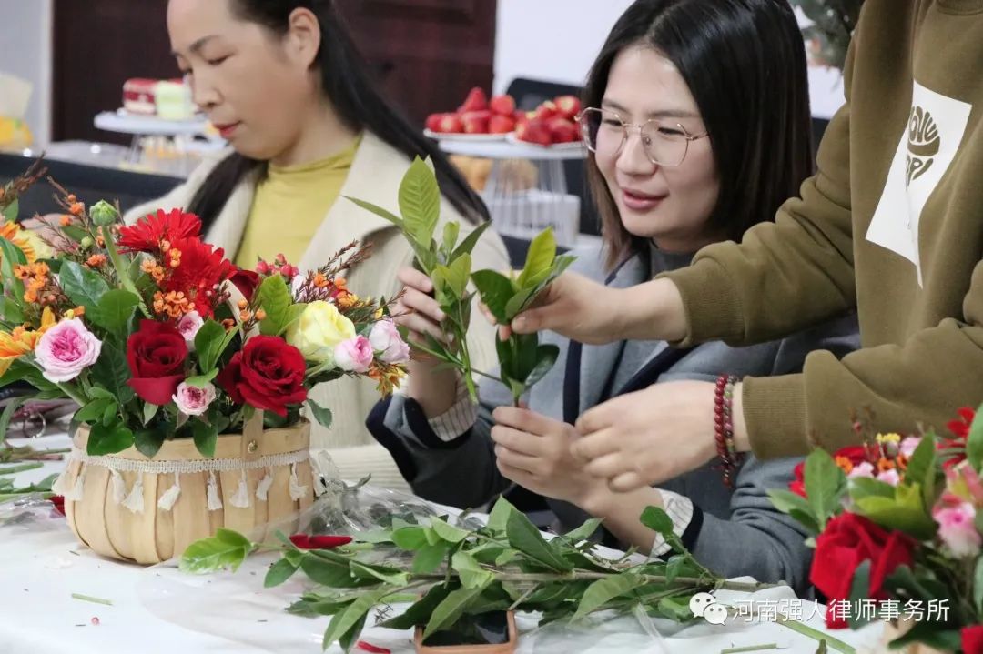 律政佳人 芳华绽放| 河南强人律师事务所“女神节”花艺沙龙(图14) 律政佳人 芳华绽放| 河南强人律师事务所“女神节”花艺沙龙(图14)